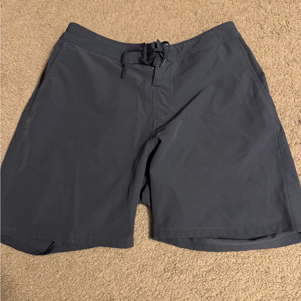 Ten thousand foundation shorts L 7” inseam